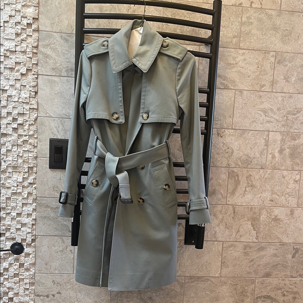 NWOT Club Monaco trench coat